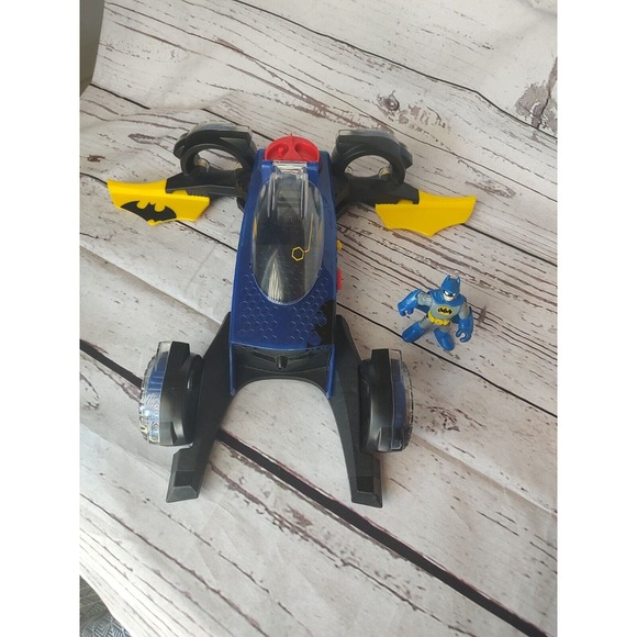 Imaginext DC Super Friends Transforming Batmobile Fisher-Price With Figure - Picture 1 of 7